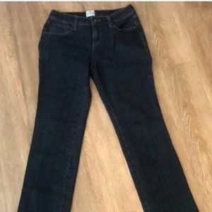 🎁St John’s Bay Dark Wash Jeans